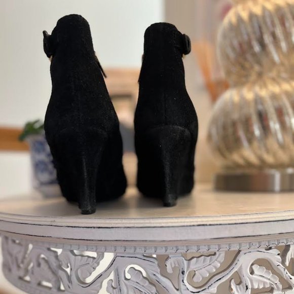 Tory Burch Milan Wedge Suede Leather Bootie in Black - Size 6 - Picture 4 of 6